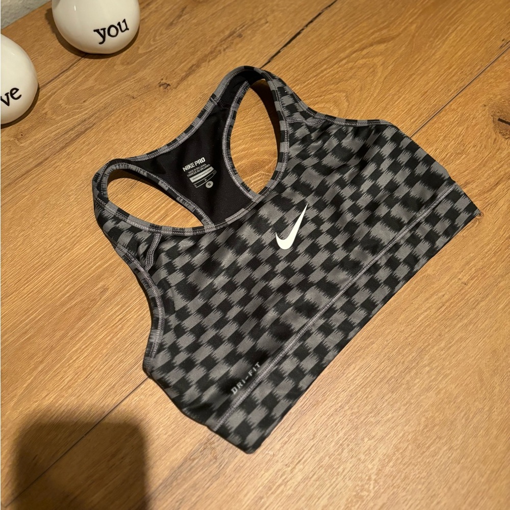 Women’s Nike Dri Fit Sports Bra